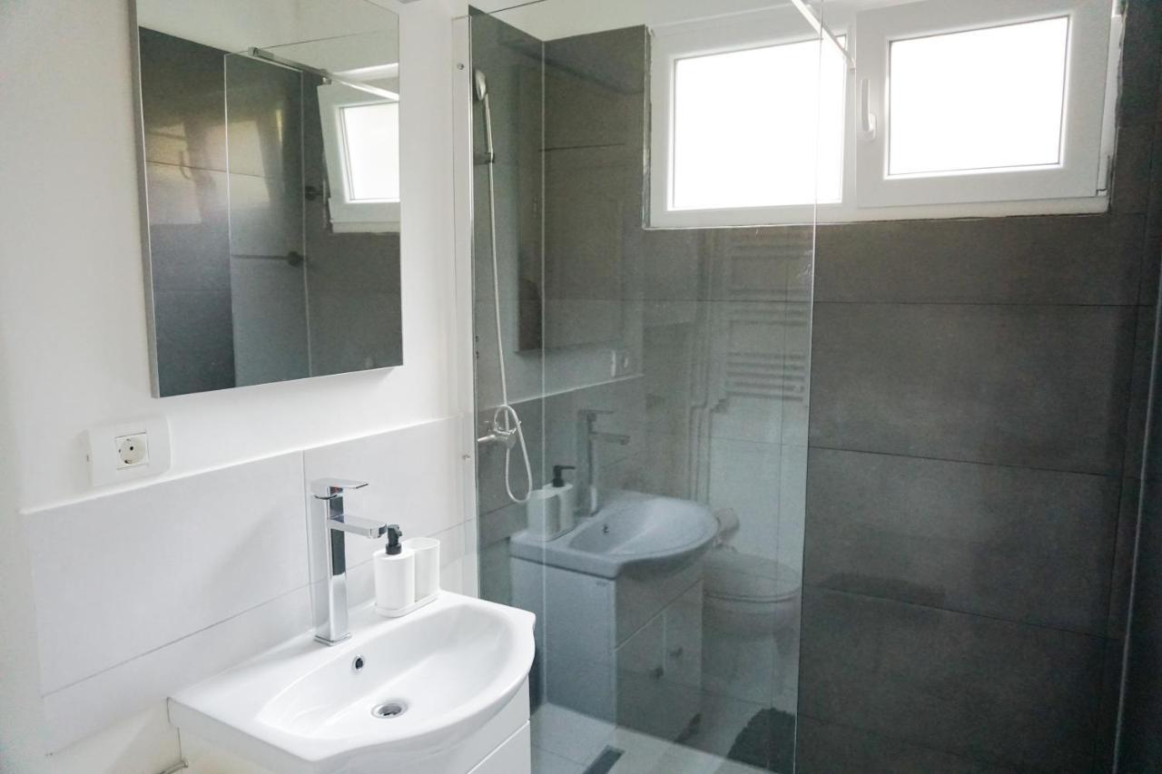 7 Min From City Center - Stecop Residence 3 -Central-Unique-Qb Timisoara Bagian luar foto