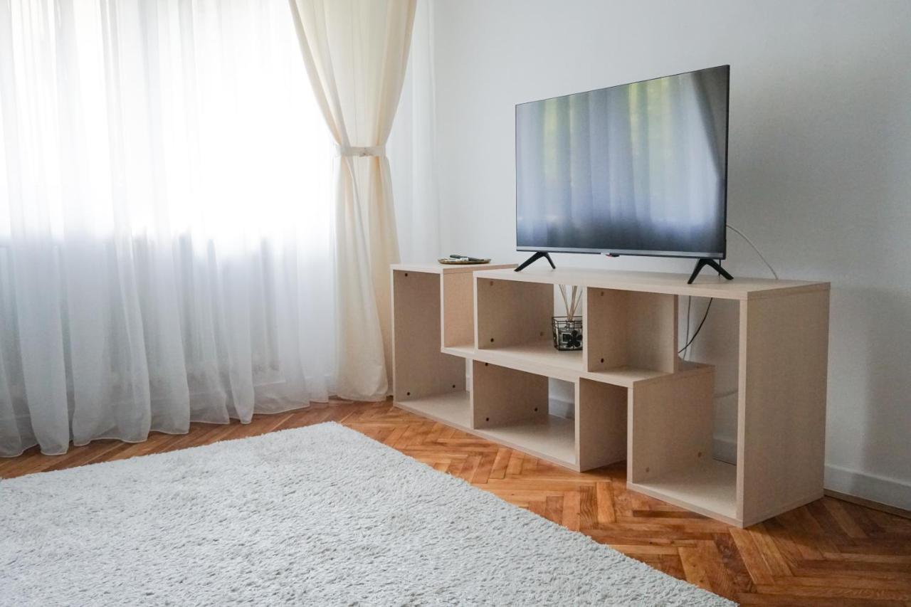 7 Min From City Center - Stecop Residence 3 -Central-Unique-Qb Timisoara Bagian luar foto