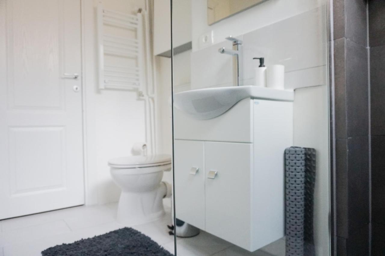 7 Min From City Center - Stecop Residence 3 -Central-Unique-Qb Timisoara Bagian luar foto